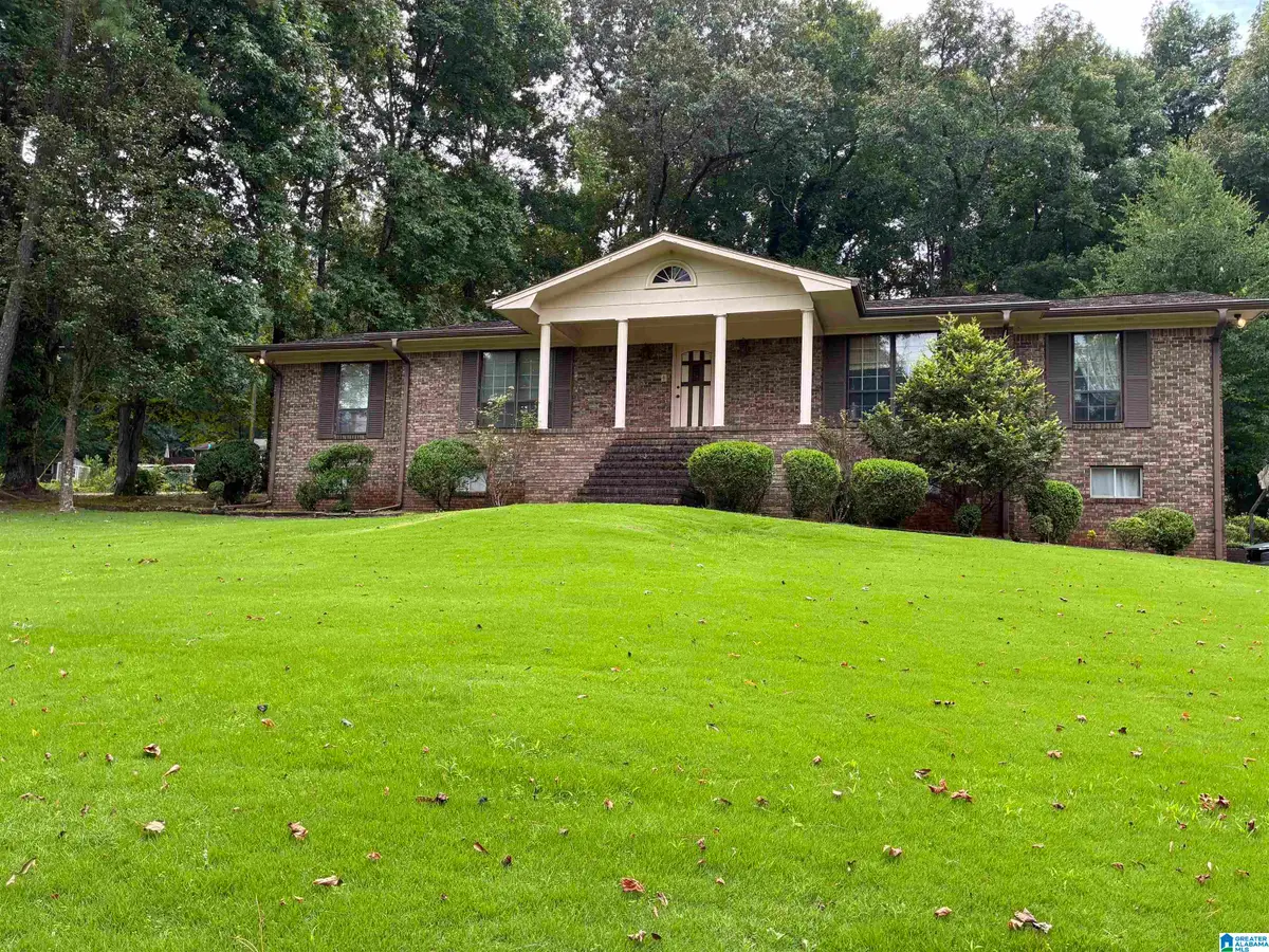 4075 ROSELYN ROAD, Bessemer, AL 35022 - #1