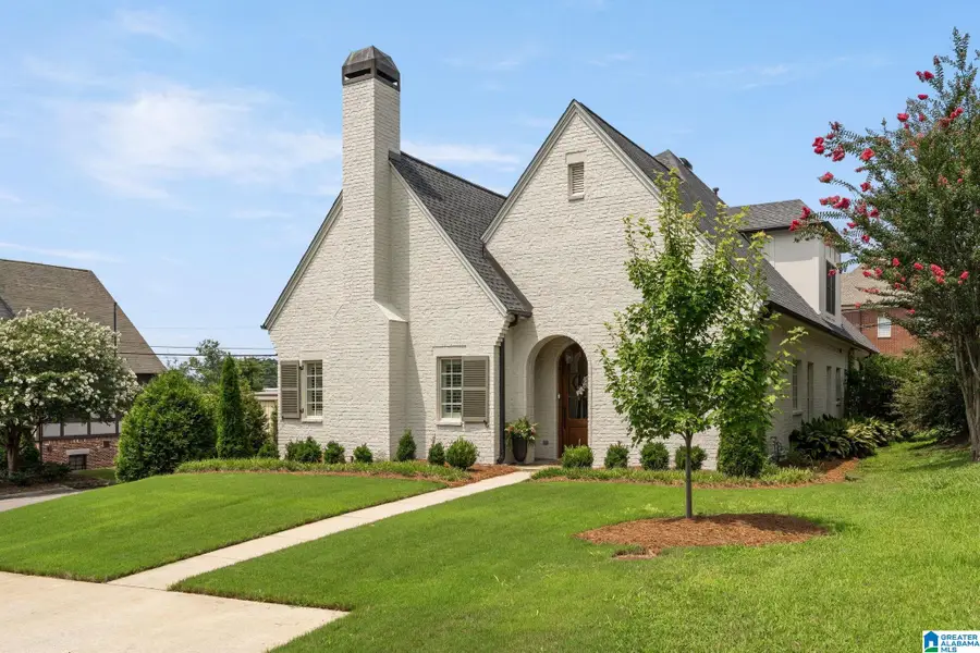 918 CHESTNUT STREET, Vestavia Hills, AL 35216 - #2