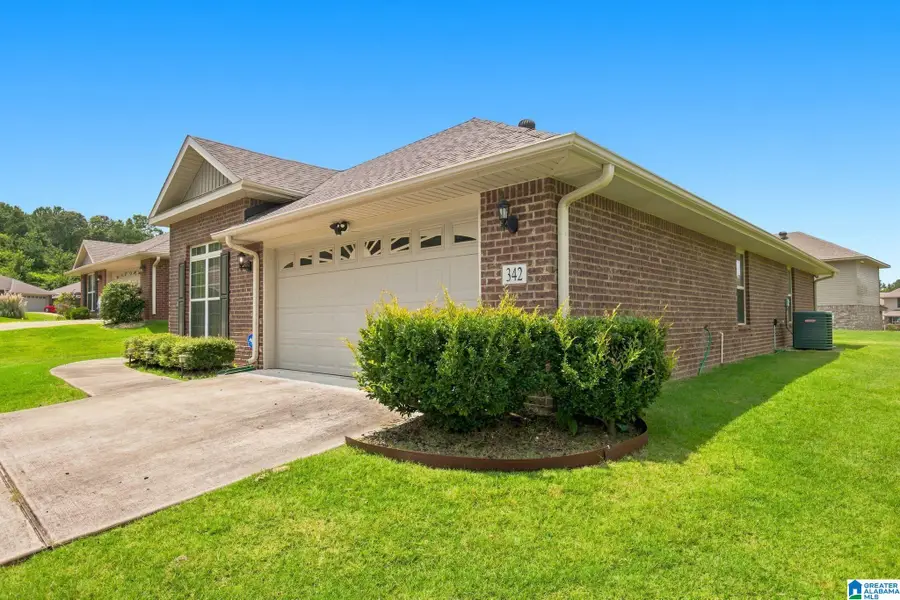 342 IVY HILLS CIRCLE, Calera, AL 35040 - #3