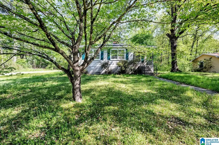 128 14TH AVENUE NW, Center Point, AL 35215 - #3