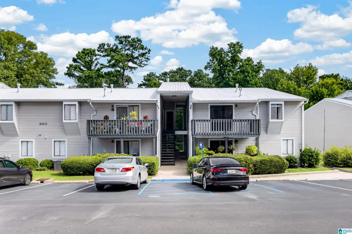 312 WOODLAND VILLAGE, Homewood, AL 35216 - #1