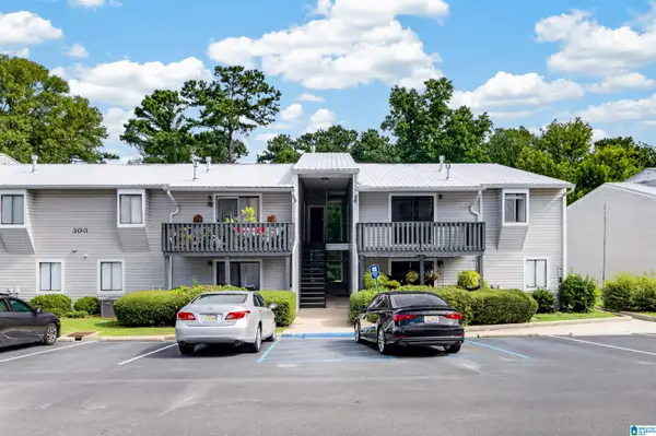 312 WOODLAND VILLAGE, Homewood, AL 35216