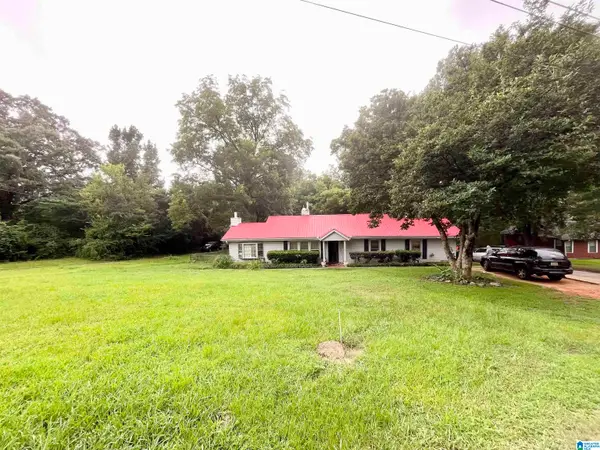 916 LYNNDALE LANE, Birmingham, AL 35214