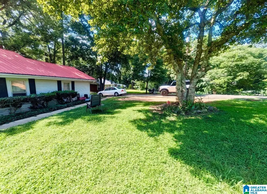 916 LYNNDALE LANE, Birmingham, AL 35214 - #3