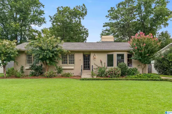 4352 MOUNTAINDALE ROAD, Birmingham, AL 35213