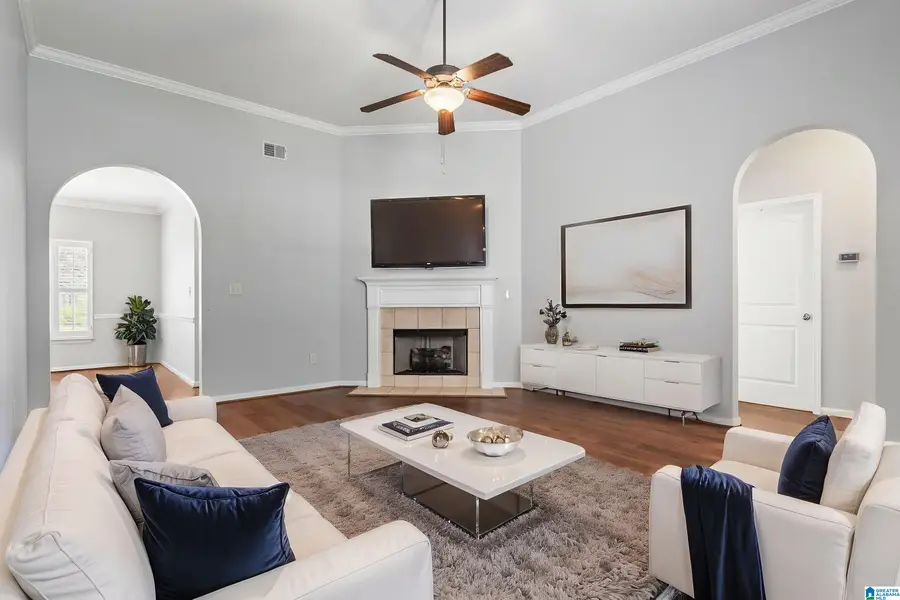 915 VALLEY CIRCLE, Leeds, AL 35094 - #3
