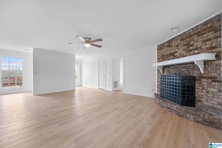 222 29TH AVENUE, Tuscaloosa, AL 35404 - #3