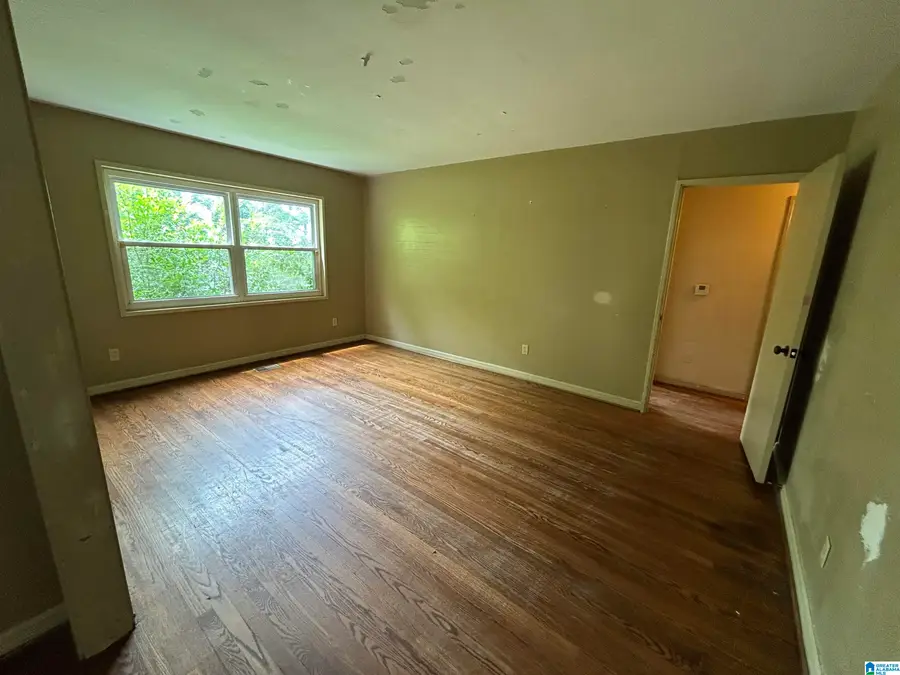 8229 9TH AVENUE S, Birmingham, AL 35206 - #2