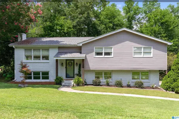2357 MOUNTAIN OAKS LANE, Hoover, AL 35226