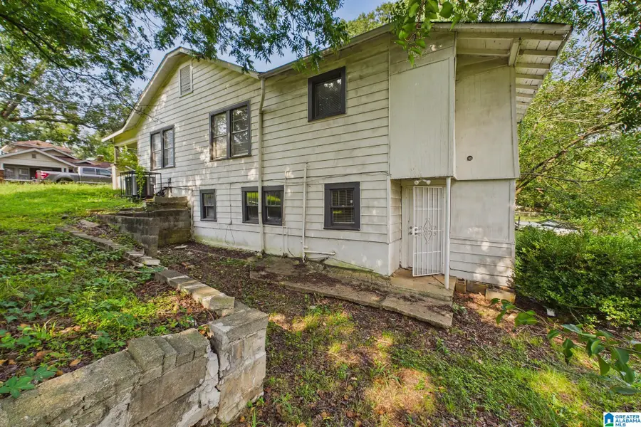 2505 BROOKHAVEN AVENUE SW, Birmingham, AL 35211 - #3