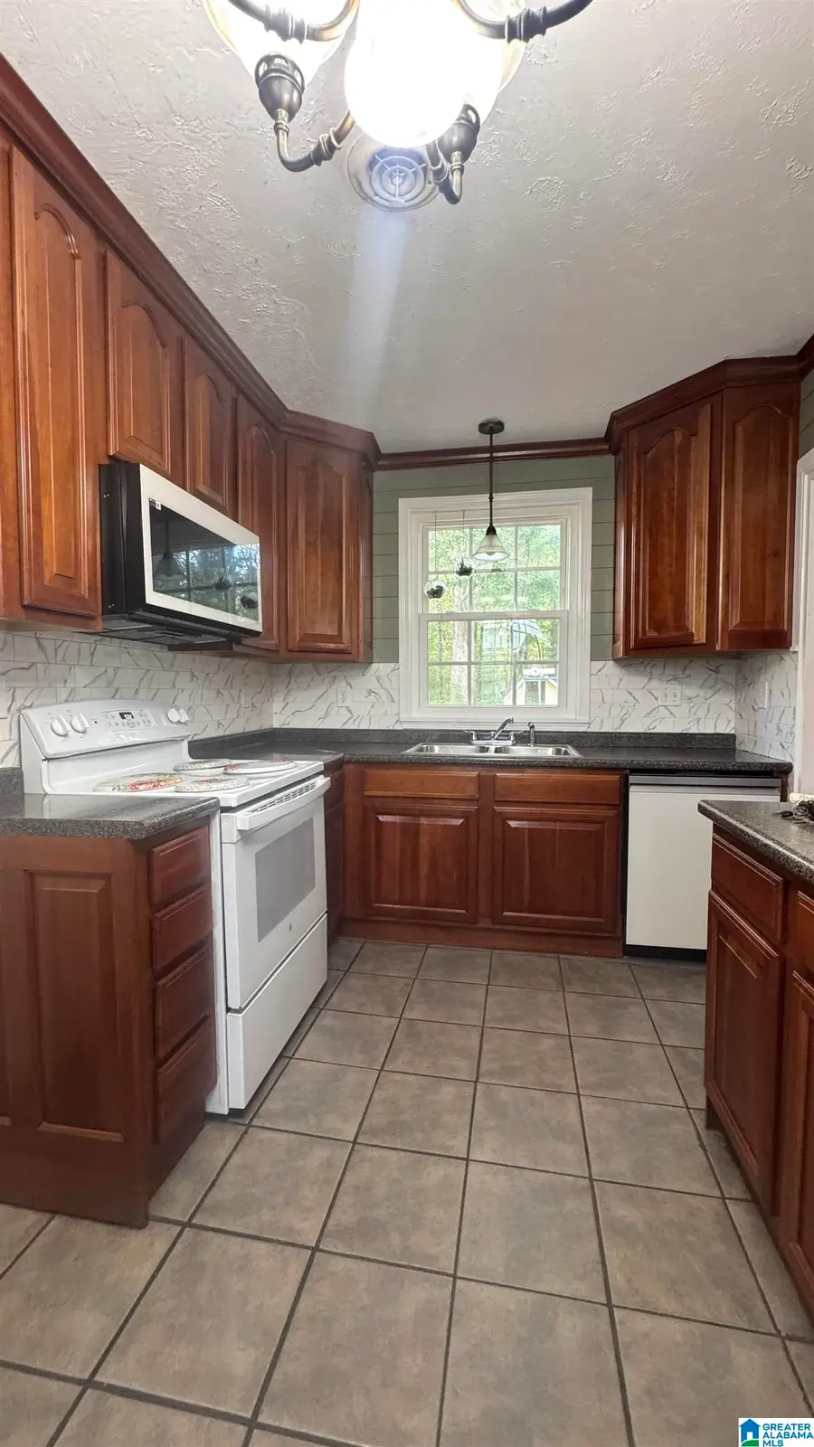 306 W ROBERTS AVENUE, Talladega, AL 35160 - #2