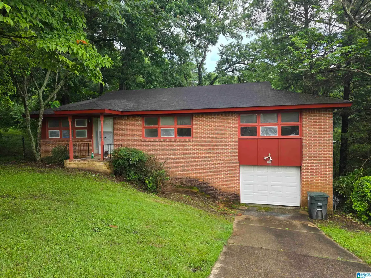 956 REEDWOOD LANE, Birmingham, AL 35235 - #1