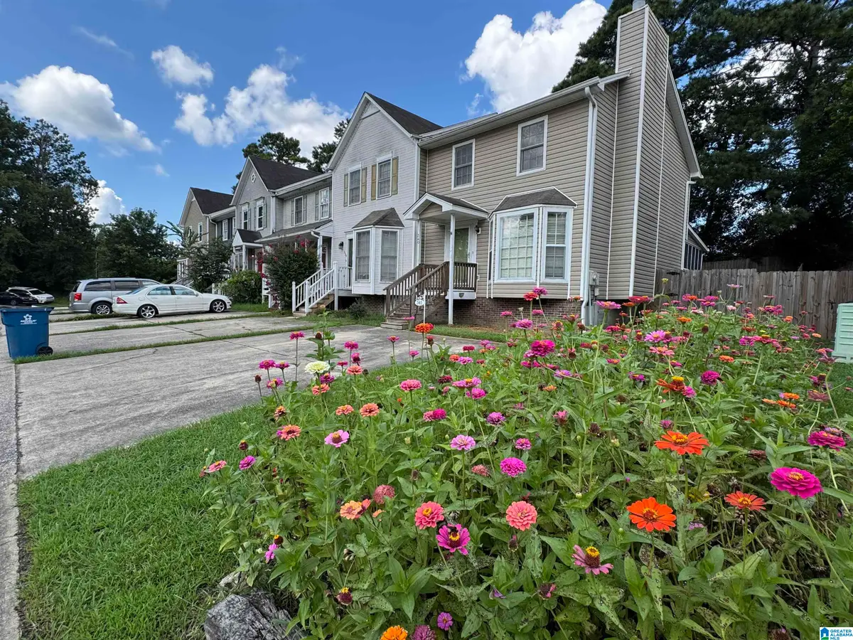 340 JAMESTOWN MANOR DRIVE, Gardendale, AL 35071 - #1