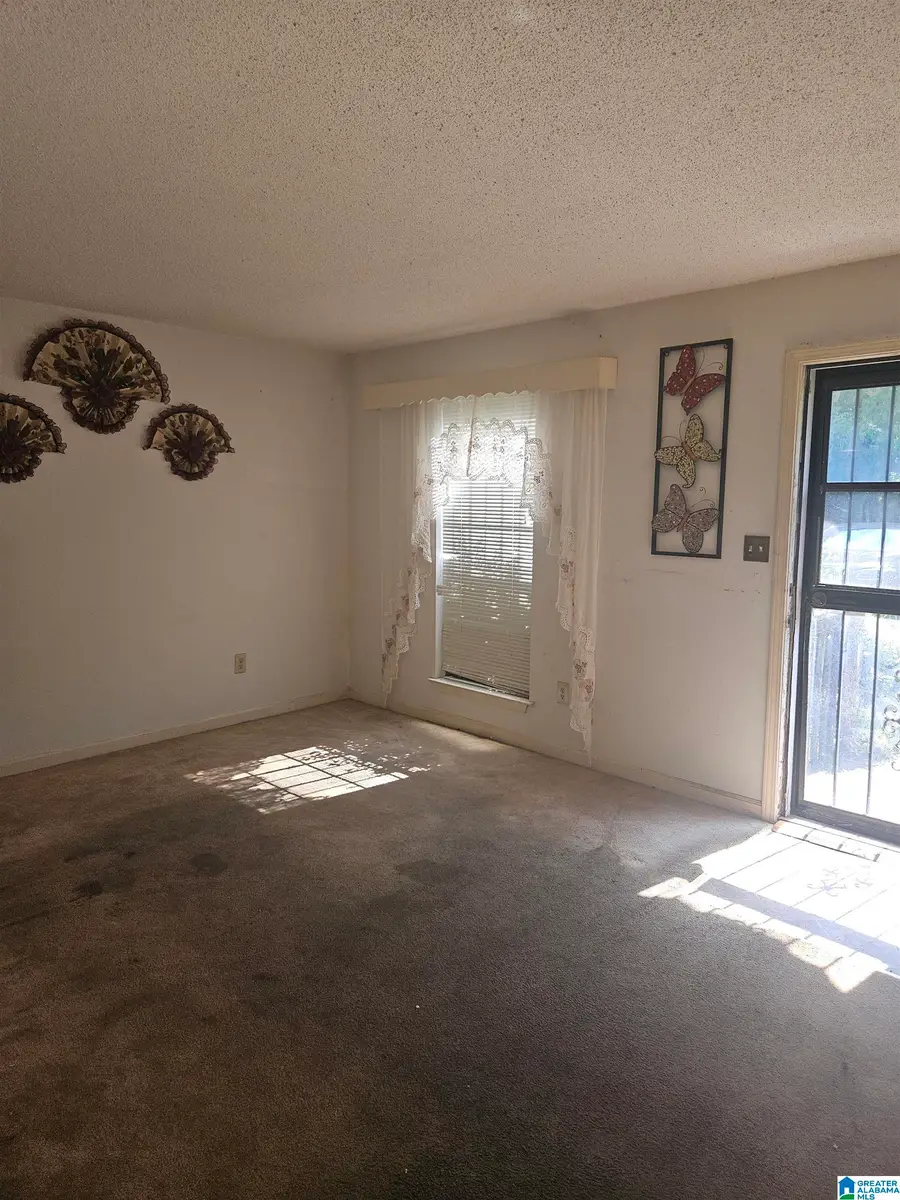 6916 KIMBERLY AVENUE, Birmingham, AL 35212 - #3