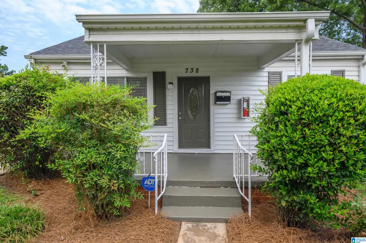732 CENTER PLACE SW, Birmingham, AL 35211 - #1