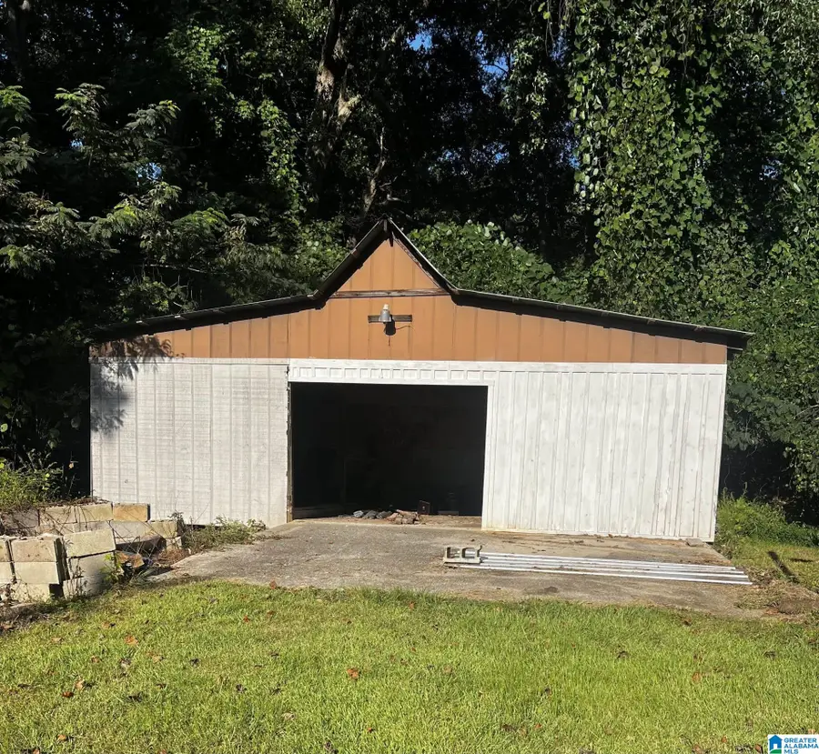 80 COUNTY ROAD 454, Clanton, AL 35046 - #2