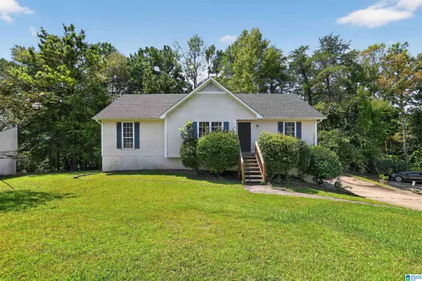 729 13TH TERRACE NW, Center point, AL 35215