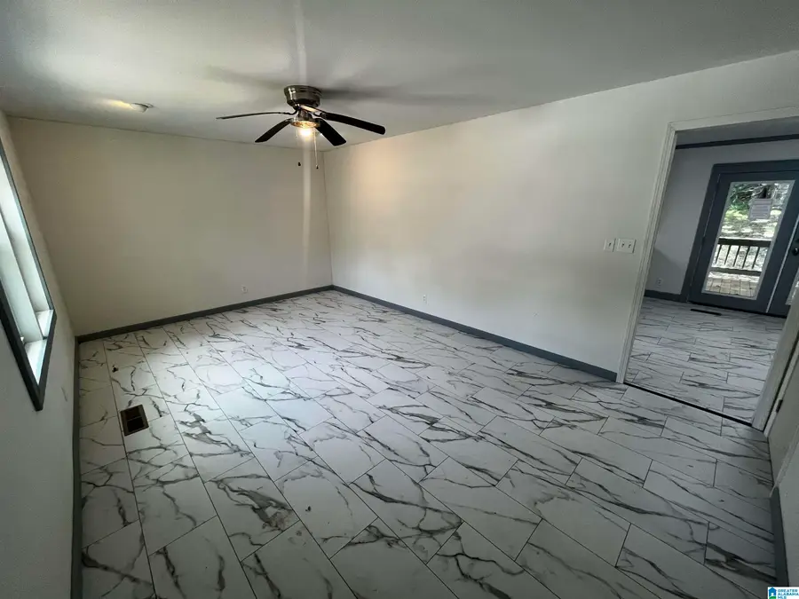 5811 15TH STREET E, Cottondale, AL 35453 - #2