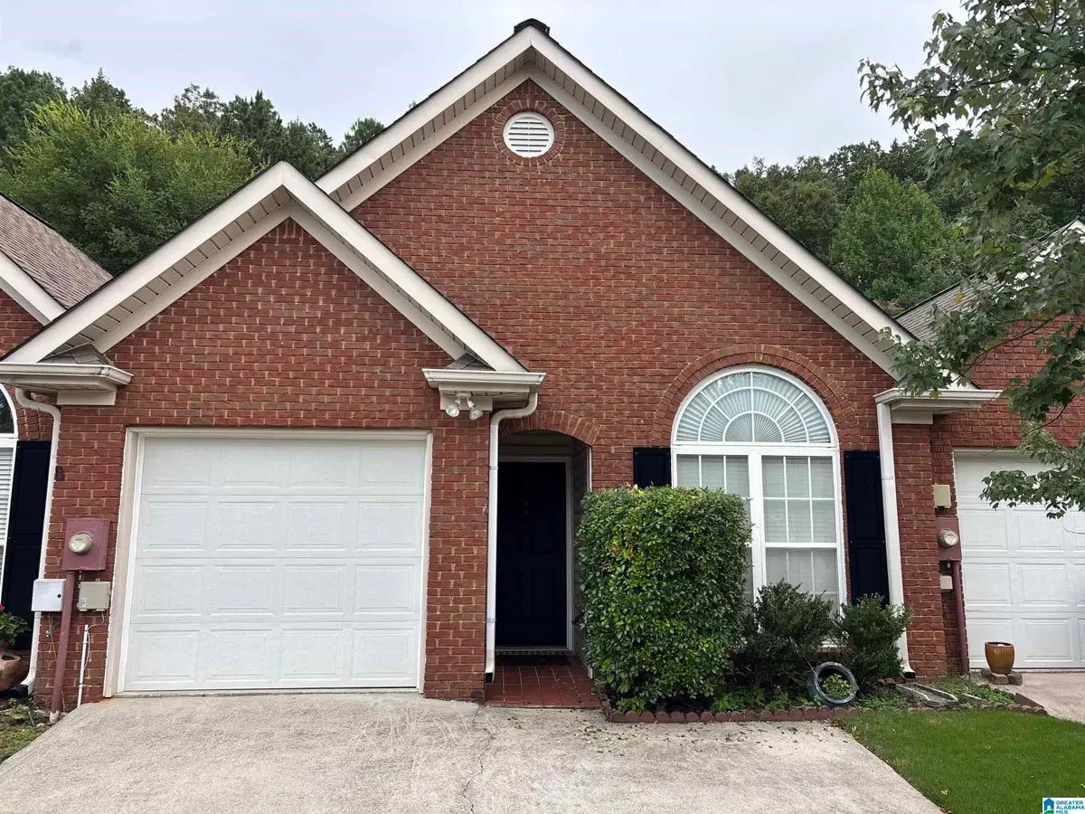 126 HAYESBURY COURT, Pelham, AL 35124 - #1