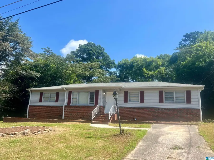 2429 3RD PLACE NW, Center Point, AL 35215 - #2