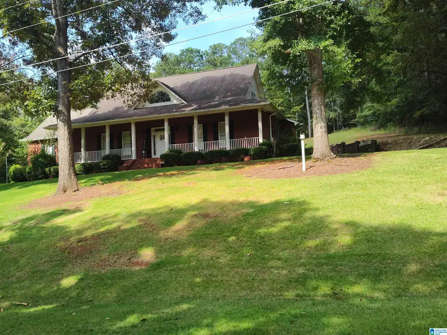 1500 W MAGNOLIA DRIVE, Sylacauga, AL 35150 - #2