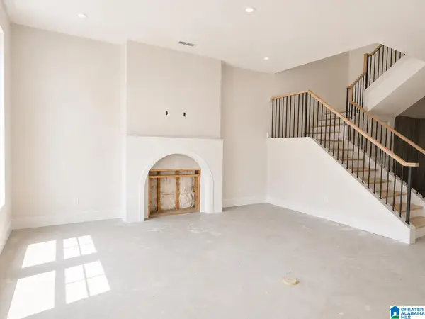 750 RIVERWALK DRIVE, Hoover, AL 35244