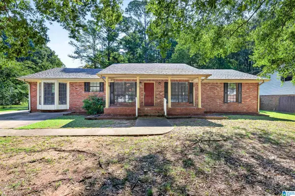 1629 ENGLISH KNOLL LANE, Birmingham, AL 35235