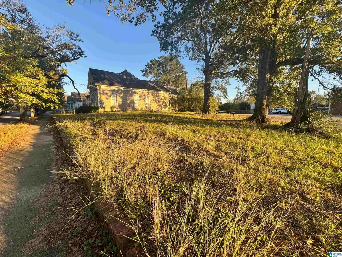 635 CLAYTON STREET, Montgomery, AL 36104 - #1
