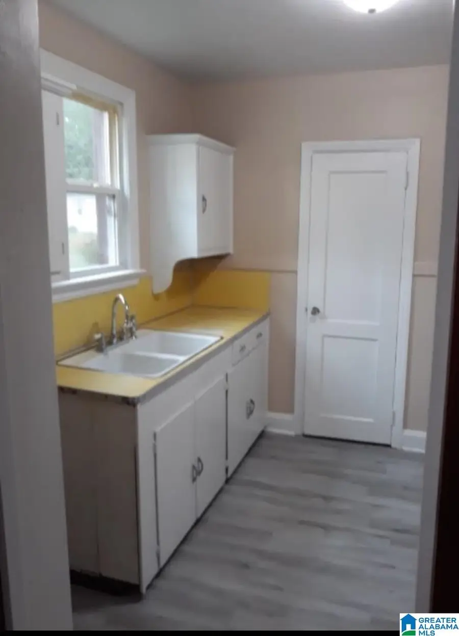 1520 18TH STREET SW, Birmingham, AL 35211 - #3