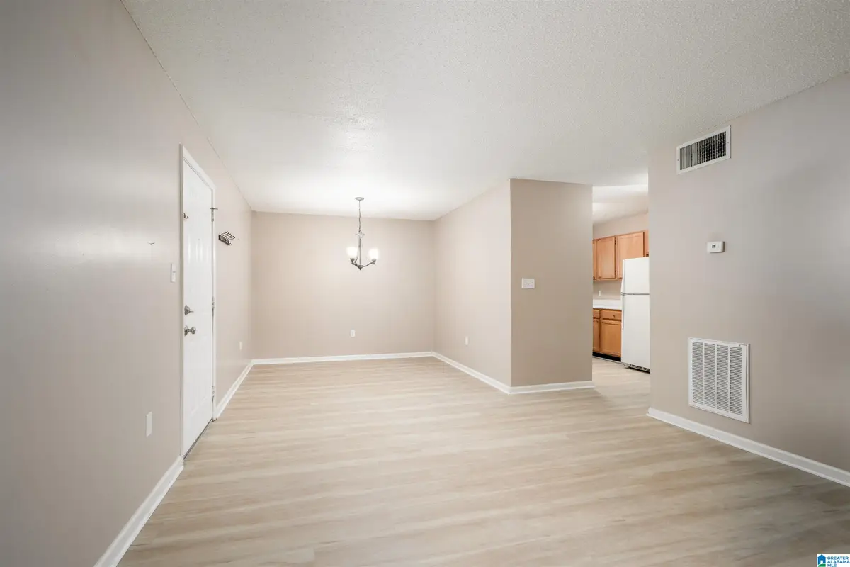 2515 VETERANS MEMORIAL PARKWAY, Tuscaloosa, AL 35404 - #1