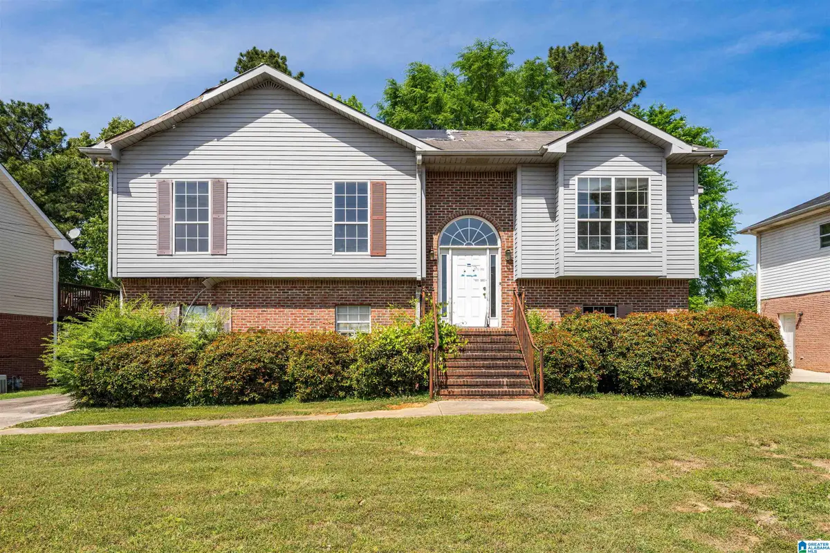 429 SURREY CIRCLE, Bessemer, AL 35022 - #1