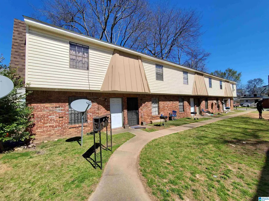 2805 AVENUE E, Birmingham, AL 35218 - #2