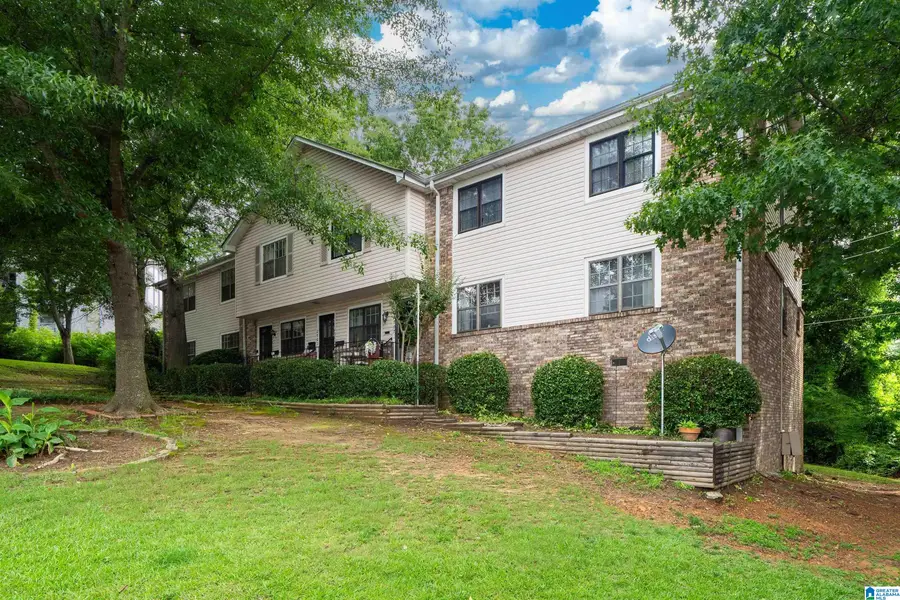 2703 SOUTHBURY CIRCLE, Vestavia Hills, AL 35216 - #3