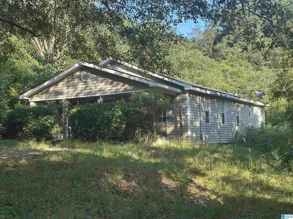 911 VALLEY ROAD, Oneonta, AL 35121