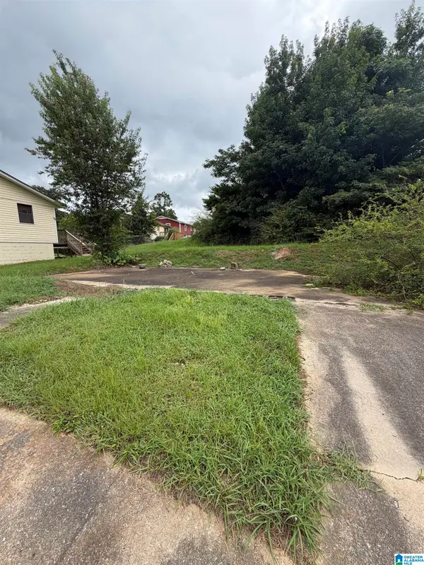 733 LAMPLIGHTER CIRCLE, Birmingham, AL 35214