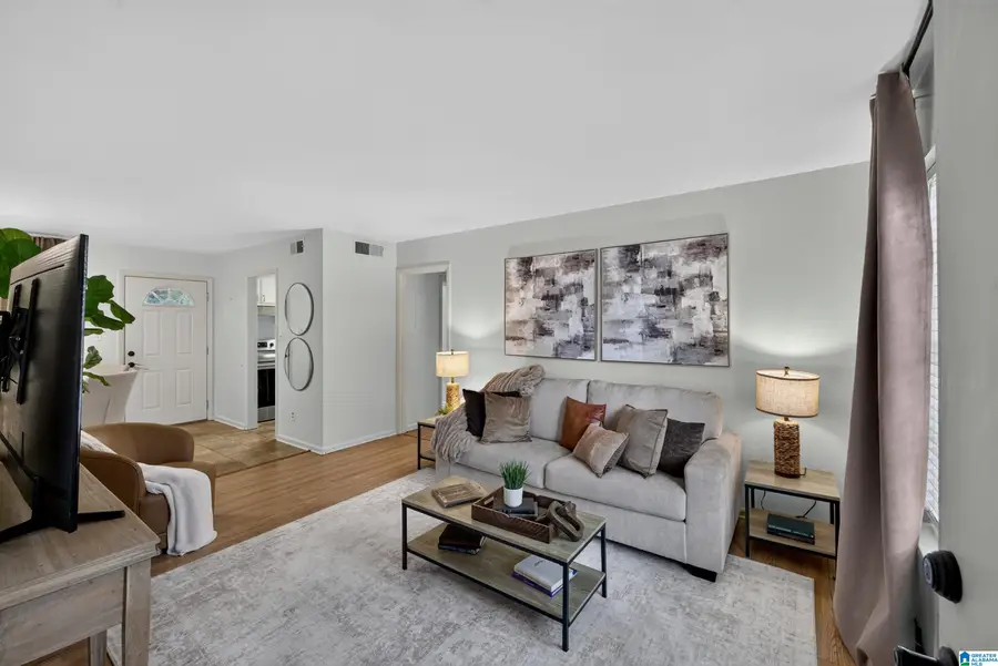 2046 MONTREAT PARKWAY, Vestavia Hills, AL 35216 - #2