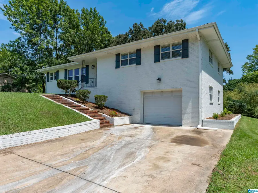 2500 HIGHVIEW ROAD, Gardendale, AL 35071 - #3