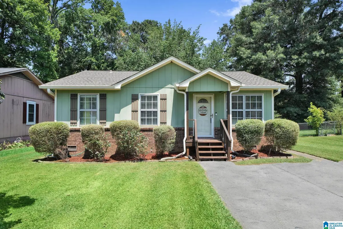 223 LAKELAND AVENUE, Bessemer, AL 35023 - #1