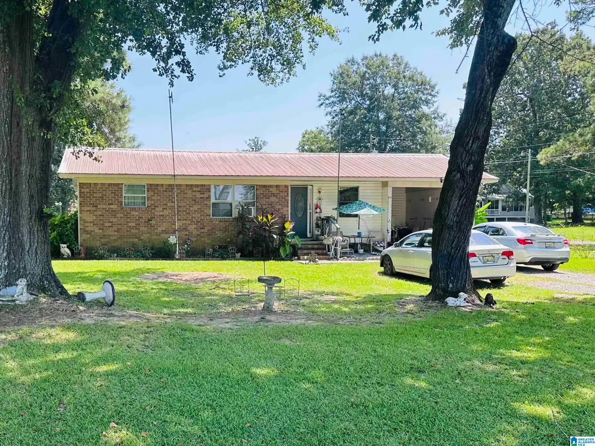 312 E RAILROAD AVENUE SE, Hanceville, AL 35077 - #1