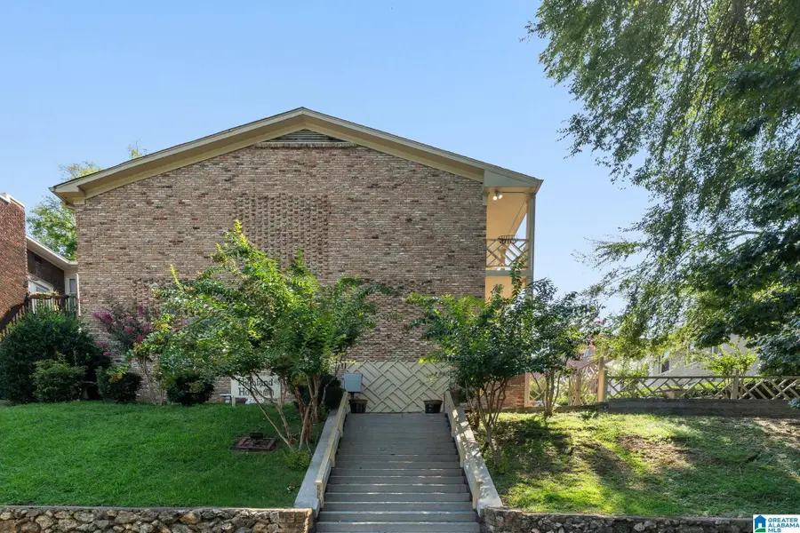 2825 HIGHLAND AVENUE S, Birmingham, AL 35205 - #3