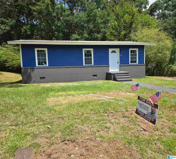 1126 FOSTER CIRCLE, Valley, AL 36854