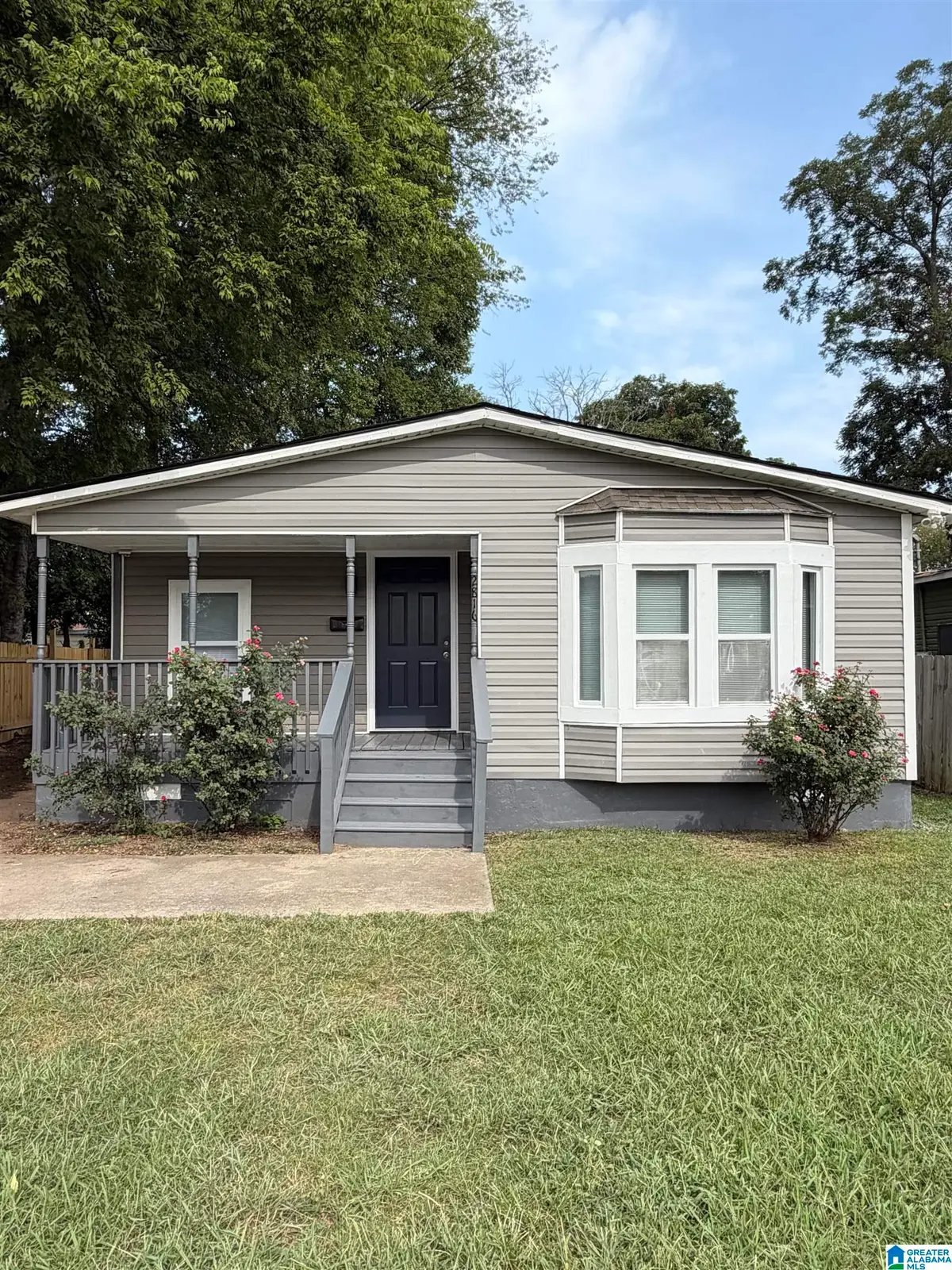 2816 AVENUE F, Birmingham, AL 35218 - #1