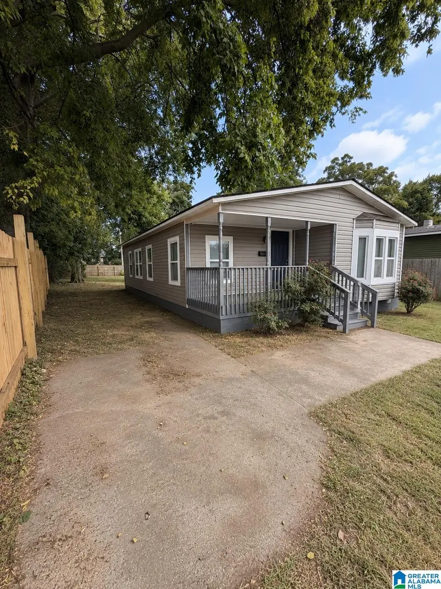 2816 AVENUE F, Birmingham, AL 35218 - #3
