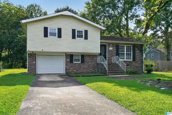 1705 SERENE CIRCLE, Center point, AL 35215