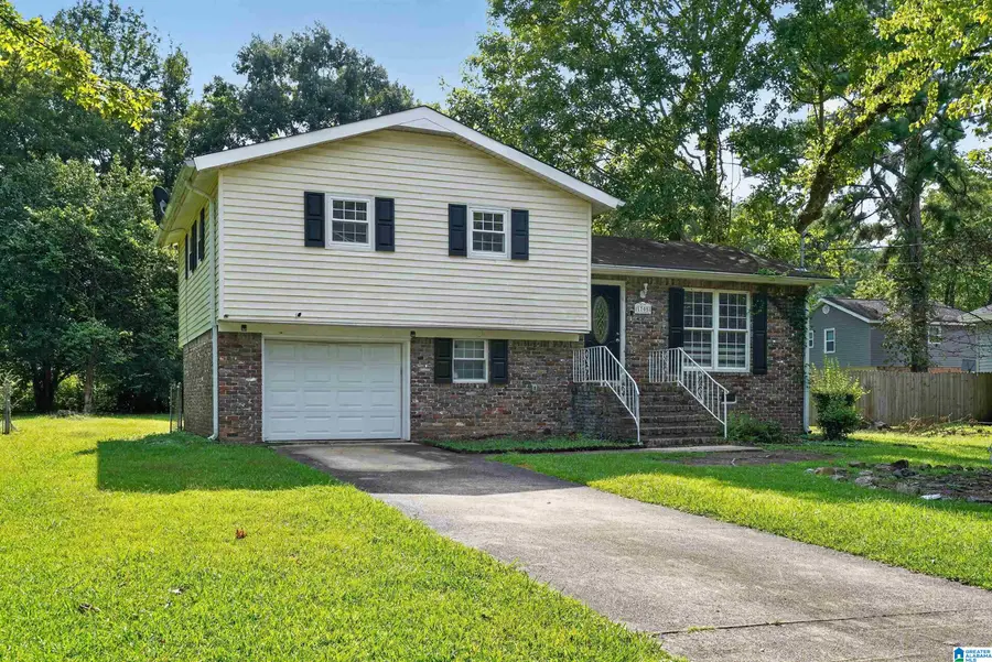 1705 SERENE CIRCLE, Center Point, AL 35215 - #3