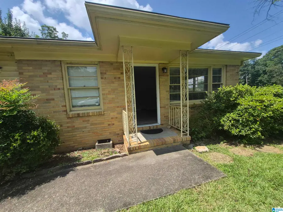 1629 LAKE DRIVE NE, Center Point, AL 35215 - #2