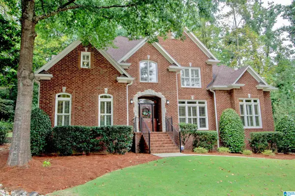 990 COBBLE CREEK DRIVE, Hoover, AL 35226