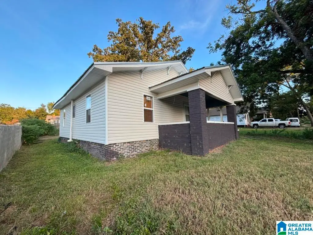709 30TH STREET SW, Birmingham, AL 35211 - #1