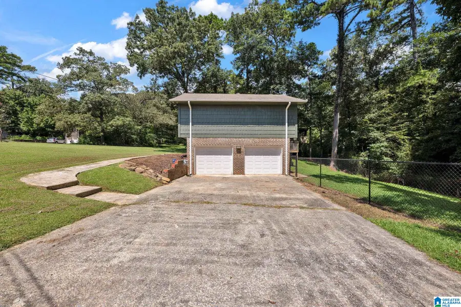 700 MADEIRA DRIVE, Morris, AL 35116 - #2