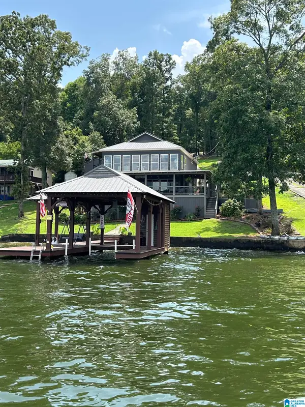 992 DAVIS ACRES DRIVE, Alpine, AL 35014